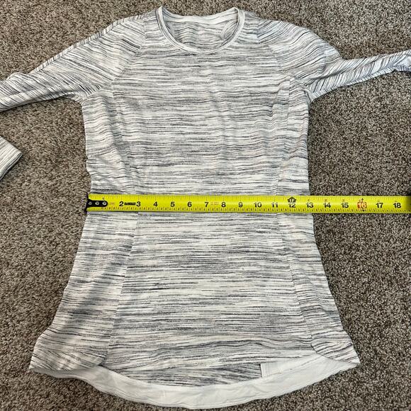 LULULEMON Women's Runderful Long Sleeve Size 4 In Space Dye Camo White Silver - Picture 10 of 13